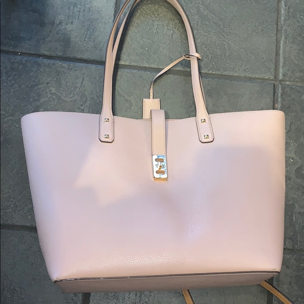 Large barely used Michel Kors tote